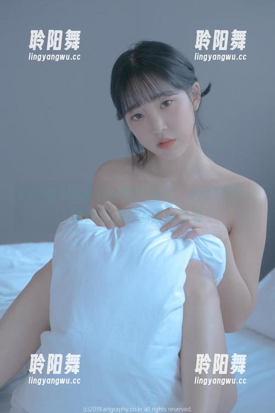 Kang Inkyung的作品集，9月2号版：微风轻拂下的悸动写真